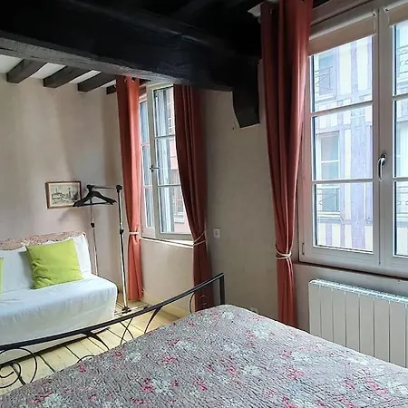 Maison Au Centre De Apartmán